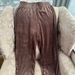 Super comfy and cute brown polyester pants!!